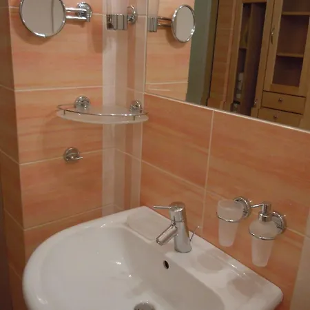 Apartment Vysehrad With Free Parking *