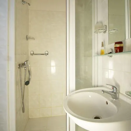 Vysehrad With Free Parking Apartment *