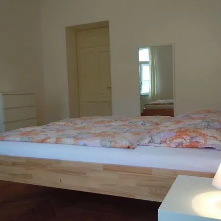 Apartment Vysehrad With Free Parking